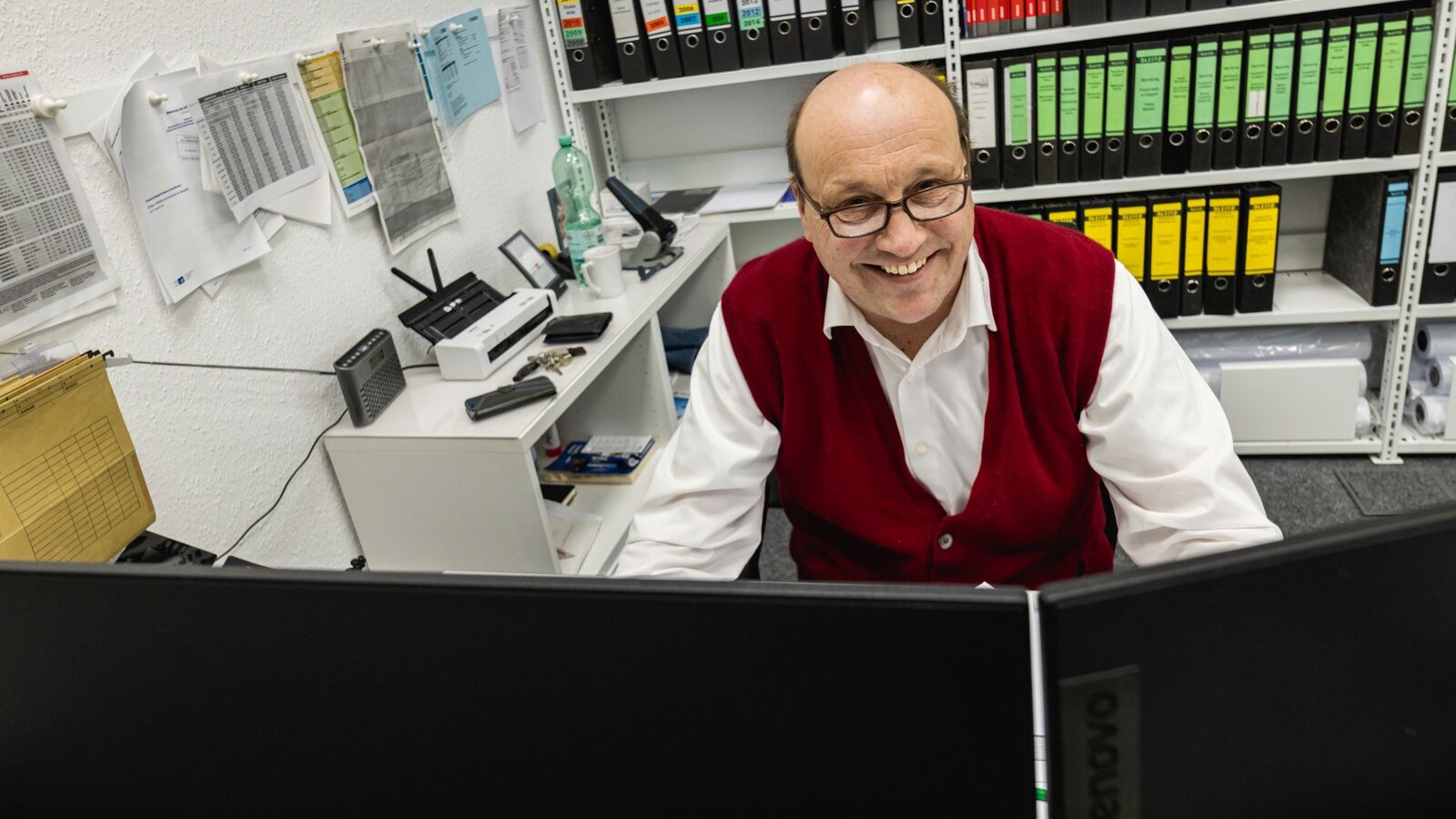 Markus<br>Techniker<br>Technisches Büro „Bereits 1989 habe ich meine Lehre bei Metallbau Altwicker begonnen. Die familiäre Atmosphäre, der persönliche Einsatz des Chefs und die vielseitigen Projekte machen den Job hier interessant. Gerade junge Menschen können hier eine gute Perspektive finden.“